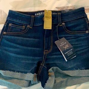 American Eagle hi-rise shortie
